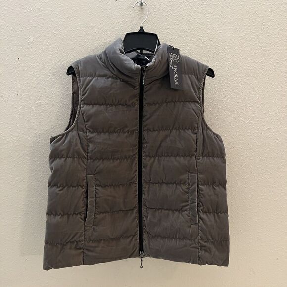 ANORAK Short Down Vest Women Sz X-Small Light Packable Dark Taupe - Picture 1 of 7